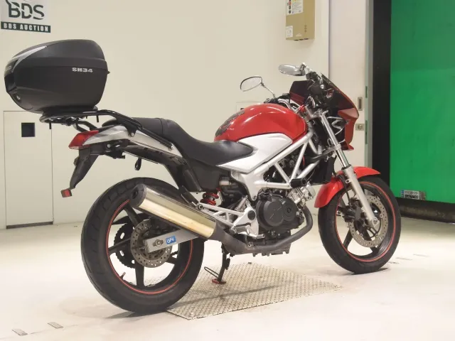 Honda VTR250 MC33, красный, фото 5