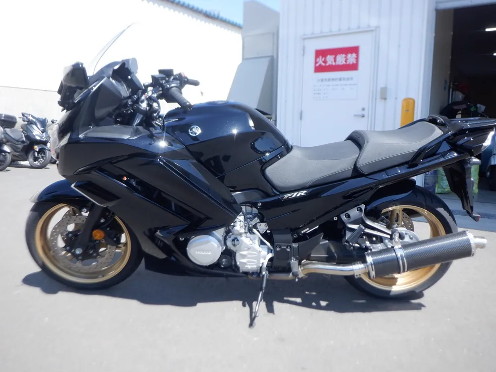 Yamaha FJR1300 2023, чёрный, фото 2