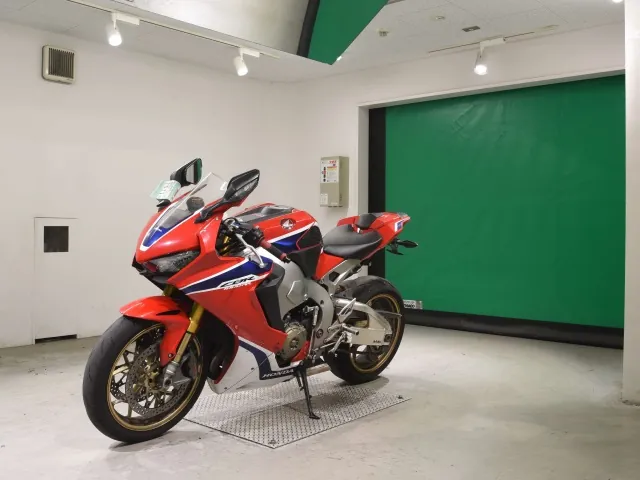 Honda CBR1000RR SP 2017, white | red | blue, фото 4