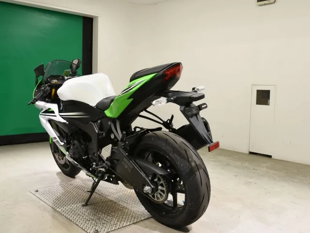 Kawasaki ZX-6R 2015, white | green, фото 6