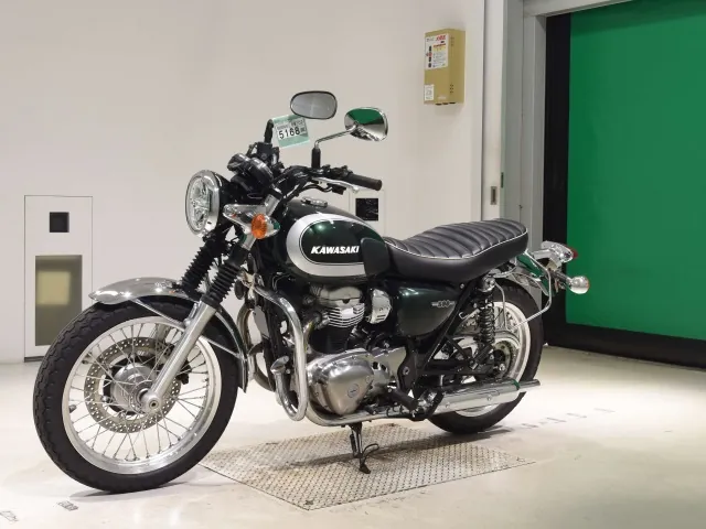 Kawasaki W800-2 2019, зелёный, фото 4