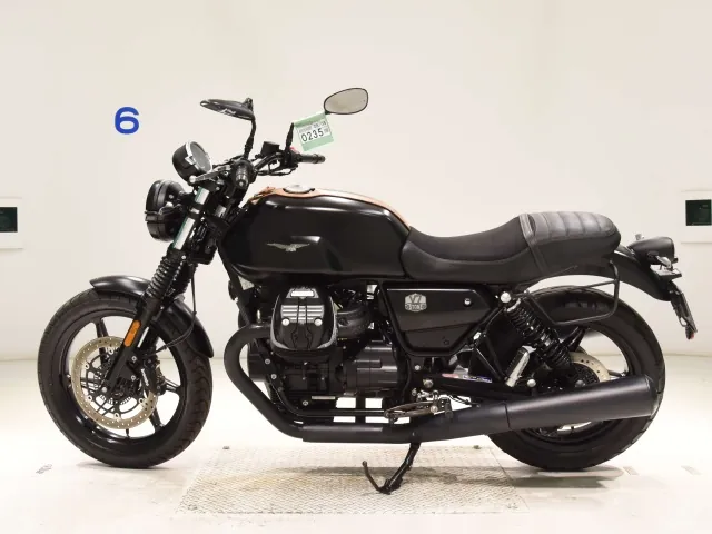 Moto Guzzi GUZZI V7 STONE 2022, matt black, фото 2