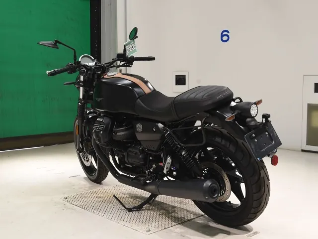 Moto Guzzi GUZZI V7 STONE 2022, matt black, фото 6