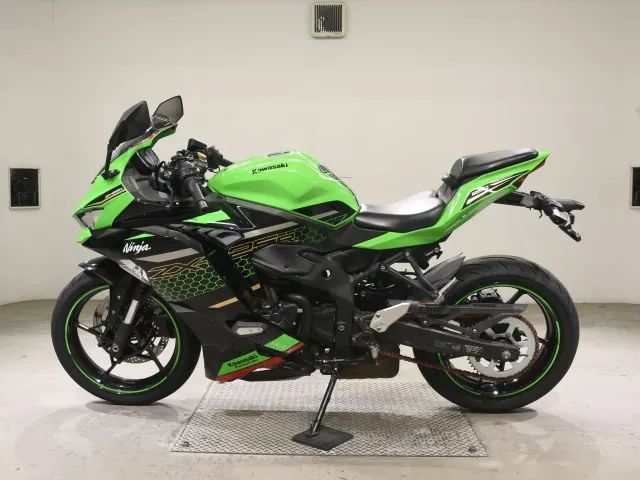 Kawasaki Ninja ZX-25R, зелёный, фото 2