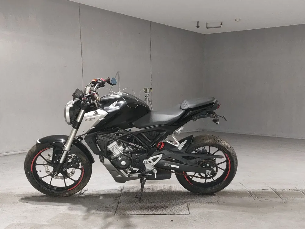 Honda CB125R, чёрный, фото 2