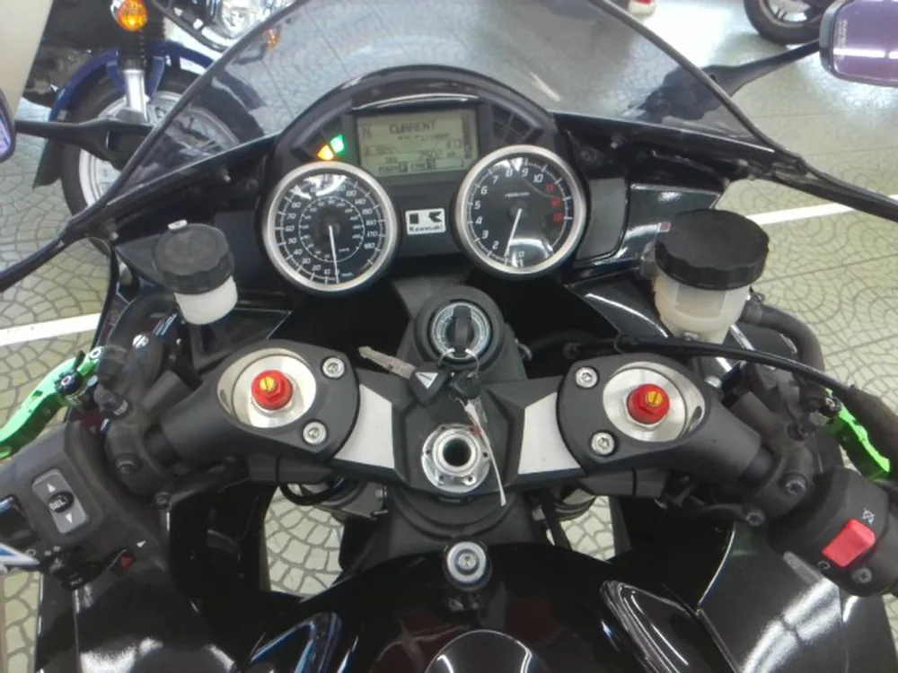 Kawasaki Ninja ZX-14R 2016, black/green, фото 3