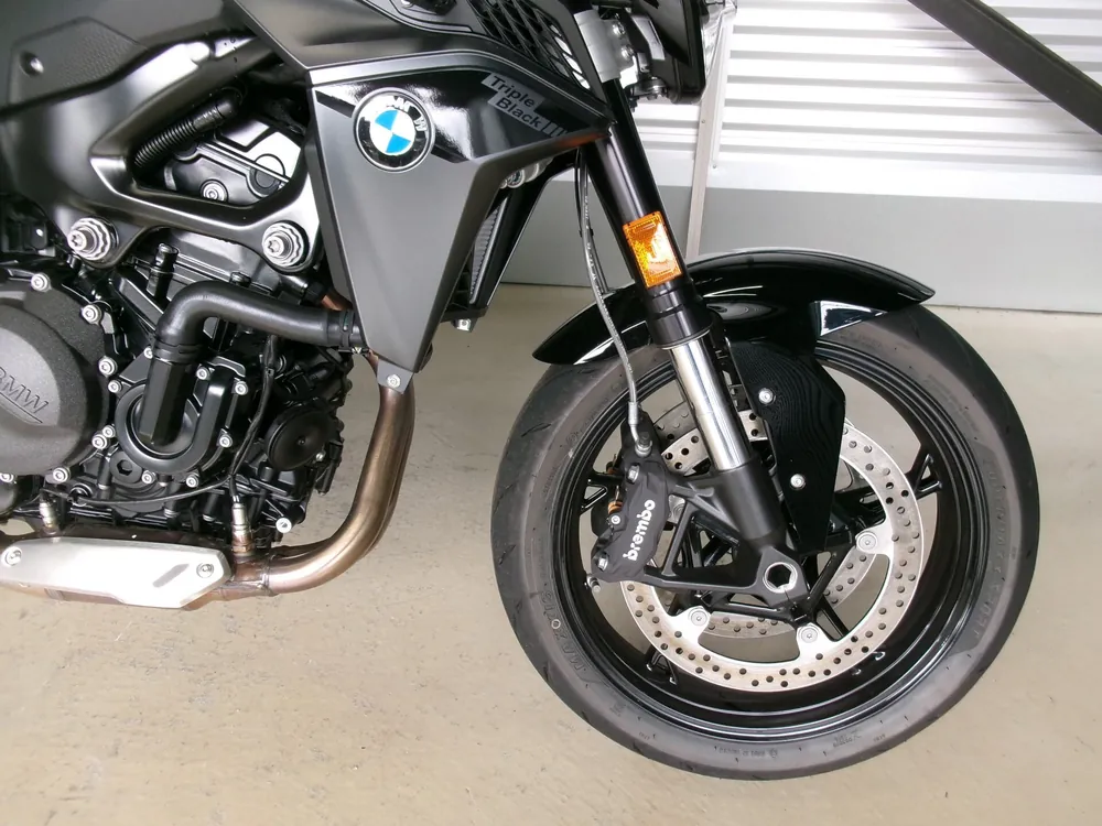BMW F900R TOURING 2026, чёрный, фото 7
