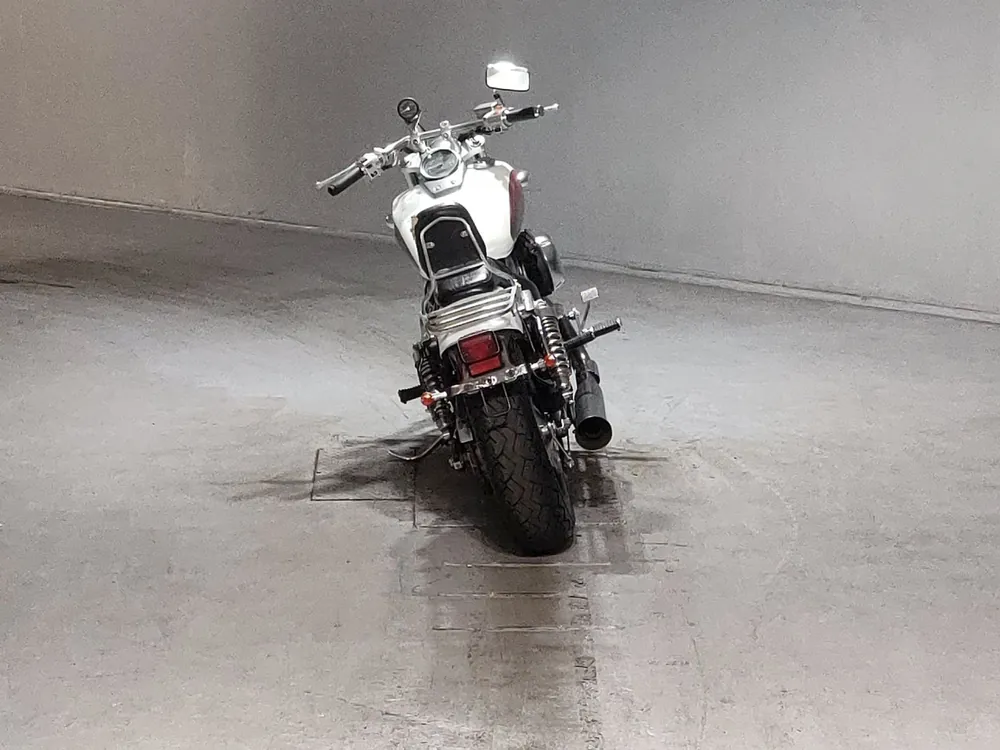 Honda Shadow Slasher 2000, white / red, фото 4