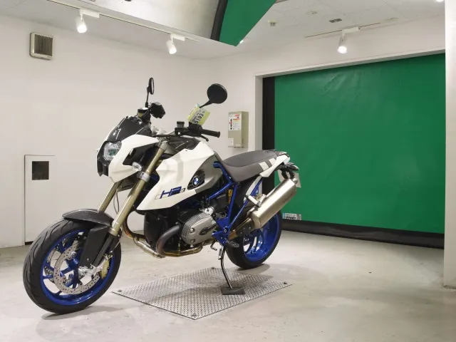 BMW HP2 Megamoto 2008, белый, фото 4