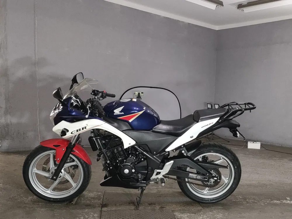 Honda CBR250R MC41, white / blue, фото 2