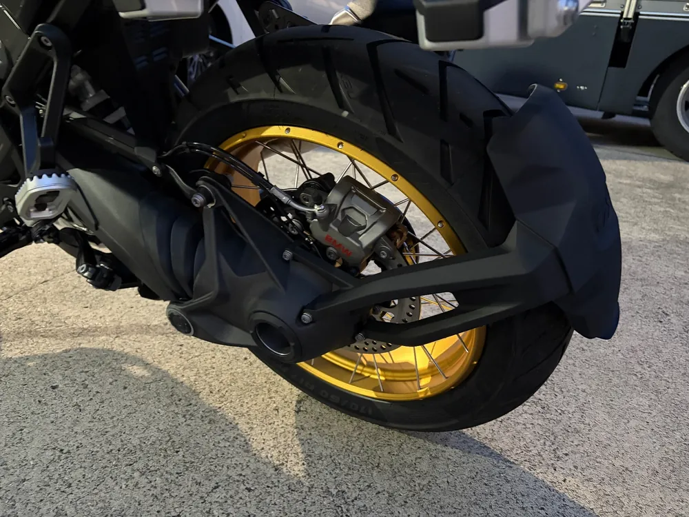 BMW R1300Gs Adv Asa 2026, зелёный, фото 8