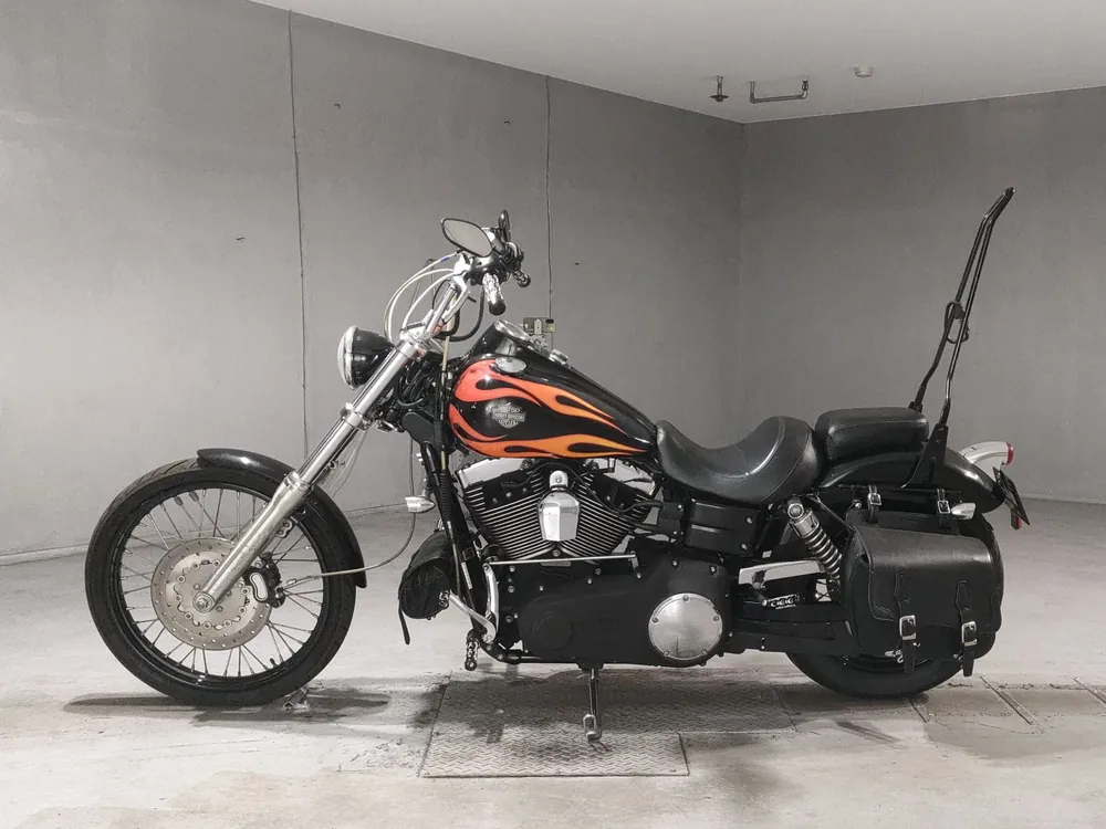 Harley-Davidson FXDWG1580 2010, чёрный, оранжевый, фото 2
