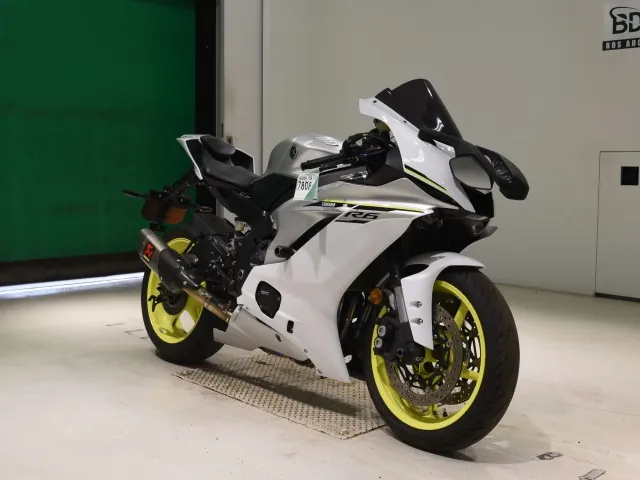 Yamaha 6 2017, белый, серебристый, фото 3