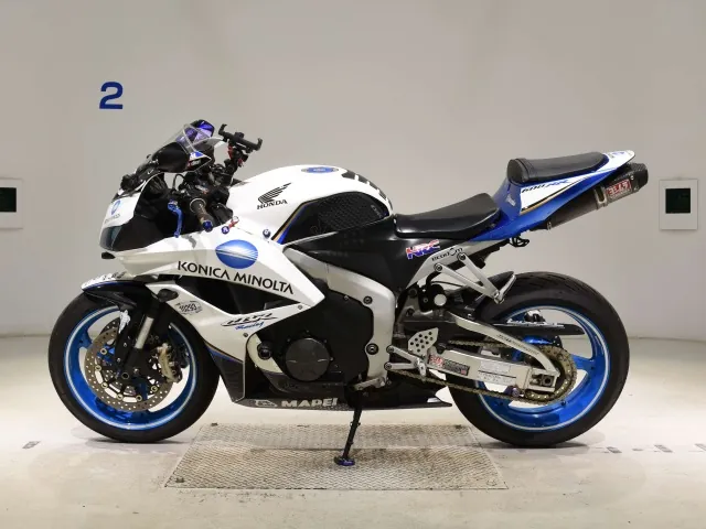 Honda CBR600RR PC40 2007, white | blue, фото 2