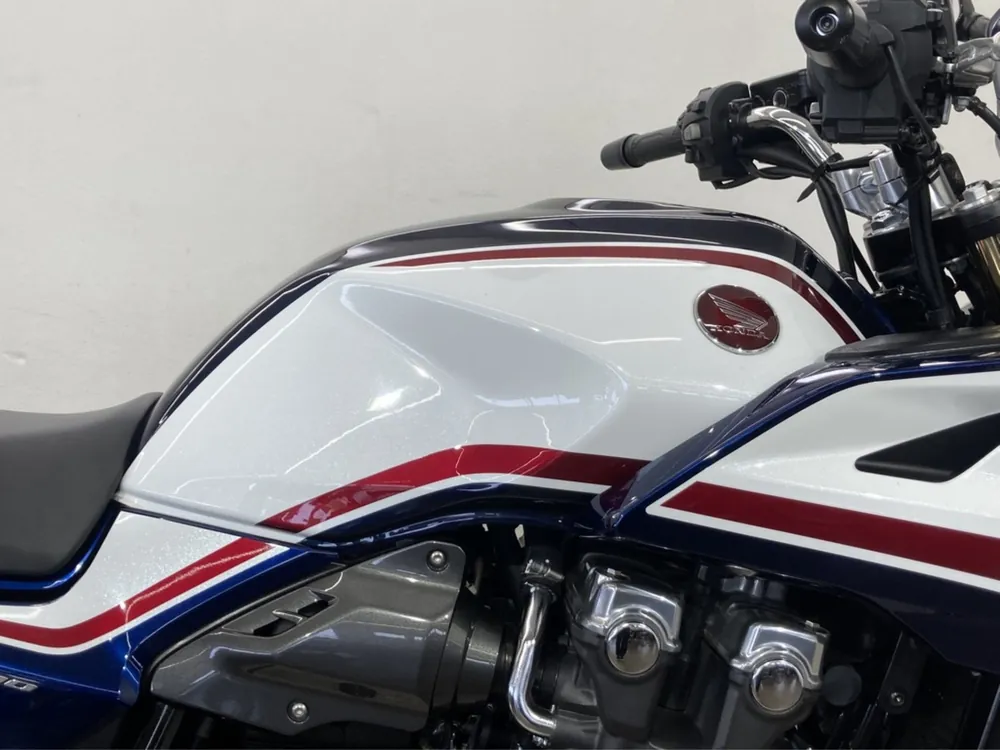 Honda CB1300 2024, white / red / blue, фото 12