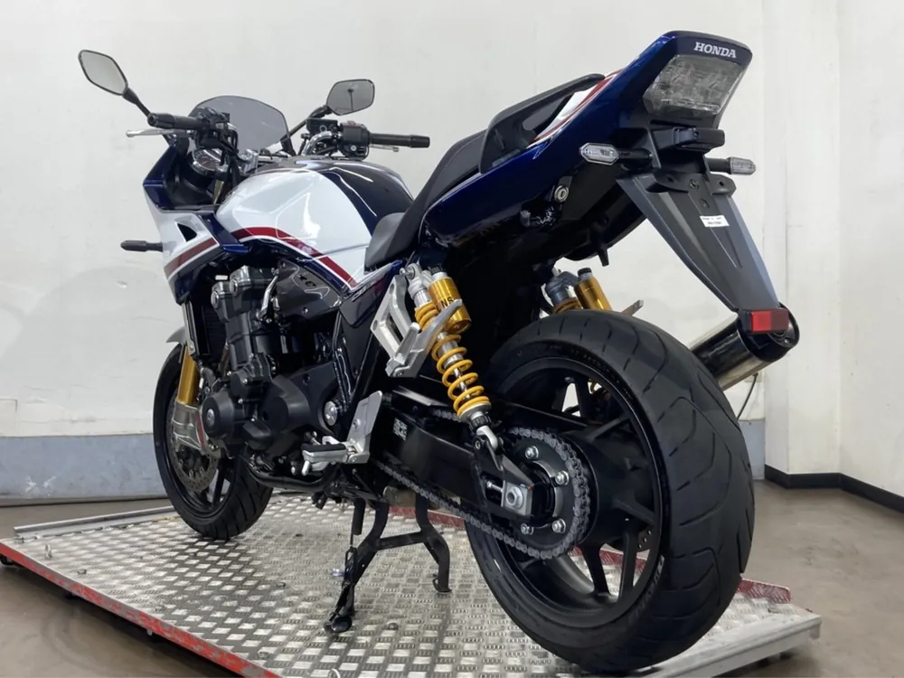 Honda CB1300 2024, white / red / blue, фото 7