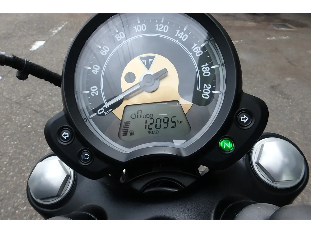 Triumph Bonneville Bo Bar 2017, чёрный, фото 11
