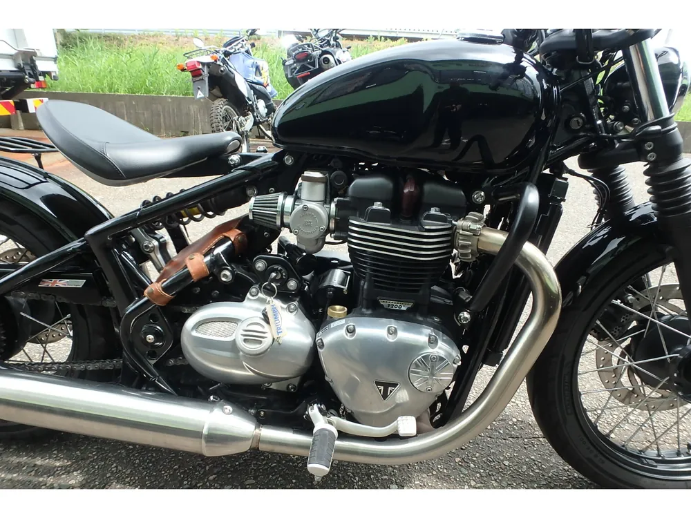 Triumph Bonneville Bo Bar 2017, чёрный, фото 5