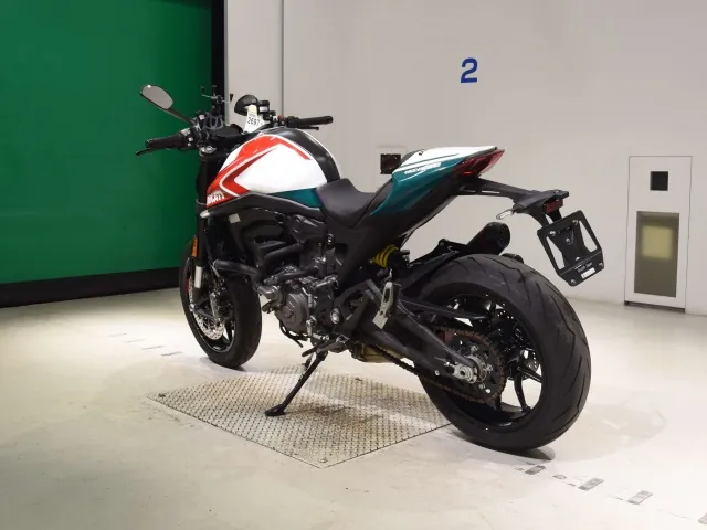 Ducati M937+ 2024, white | red | green, фото 6