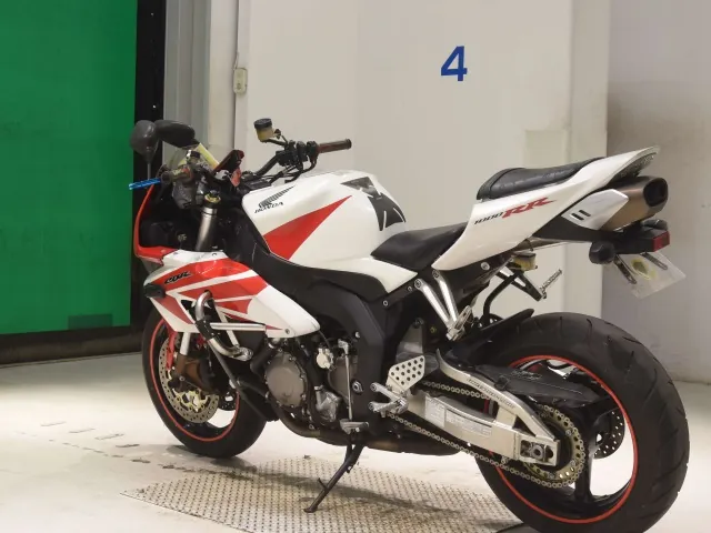 Honda CBR1000RR 2005, white | red | blue, фото 6