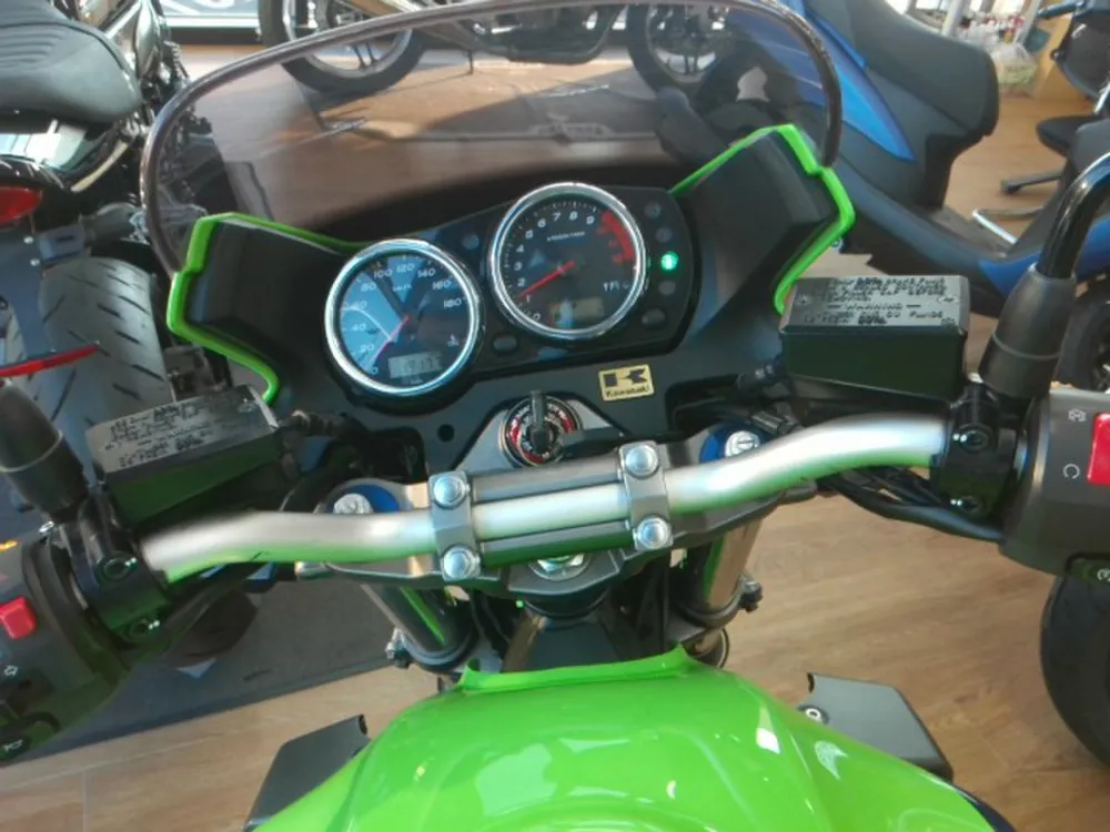 Kawasaki ZRX1200DAEG 2012, white / lime / blue, фото 3