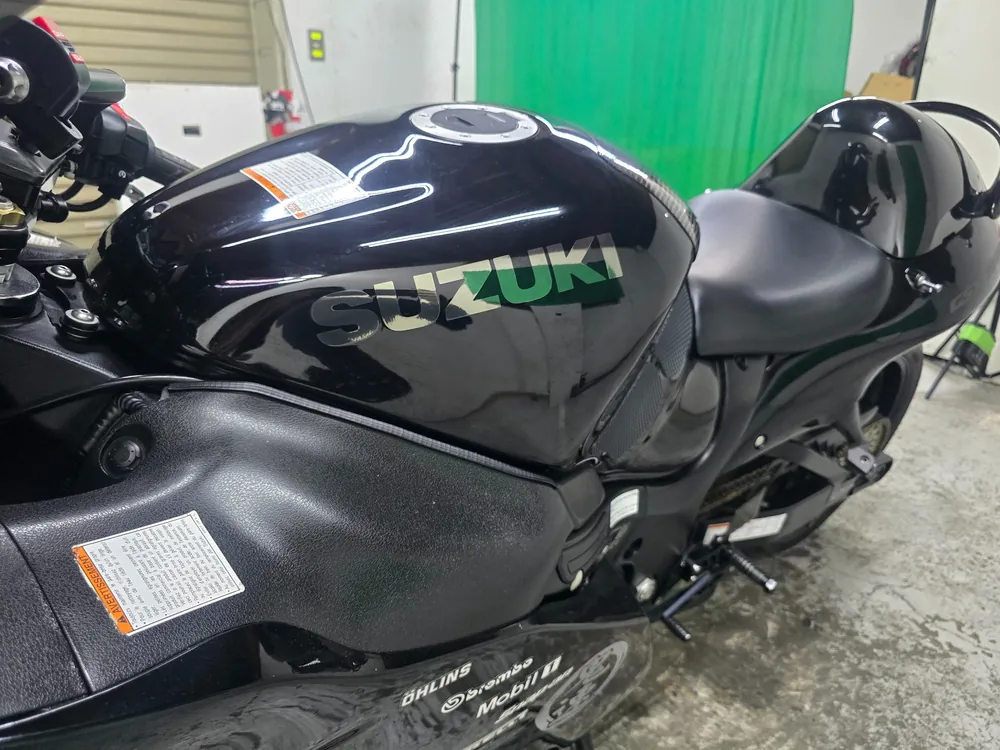 Suzuki GSX1300R 2003, чёрный, фото 16