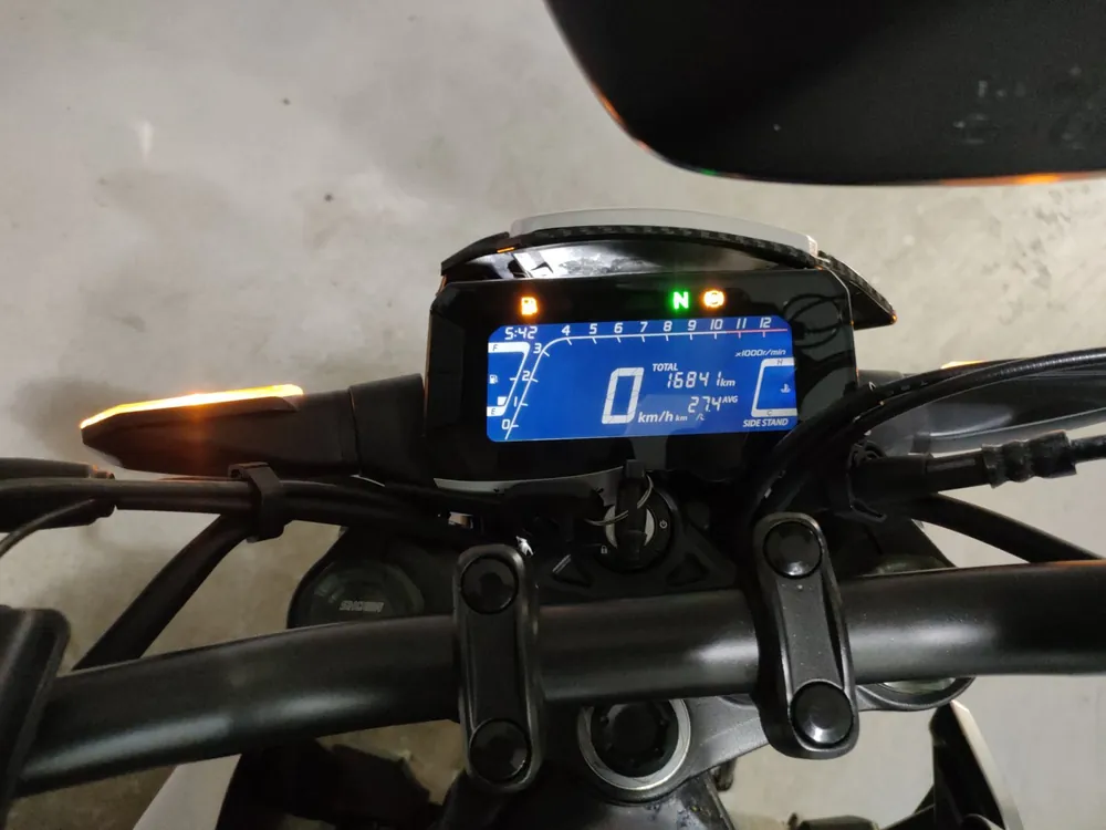 Honda CB250R MC52, серебристый, фото 5