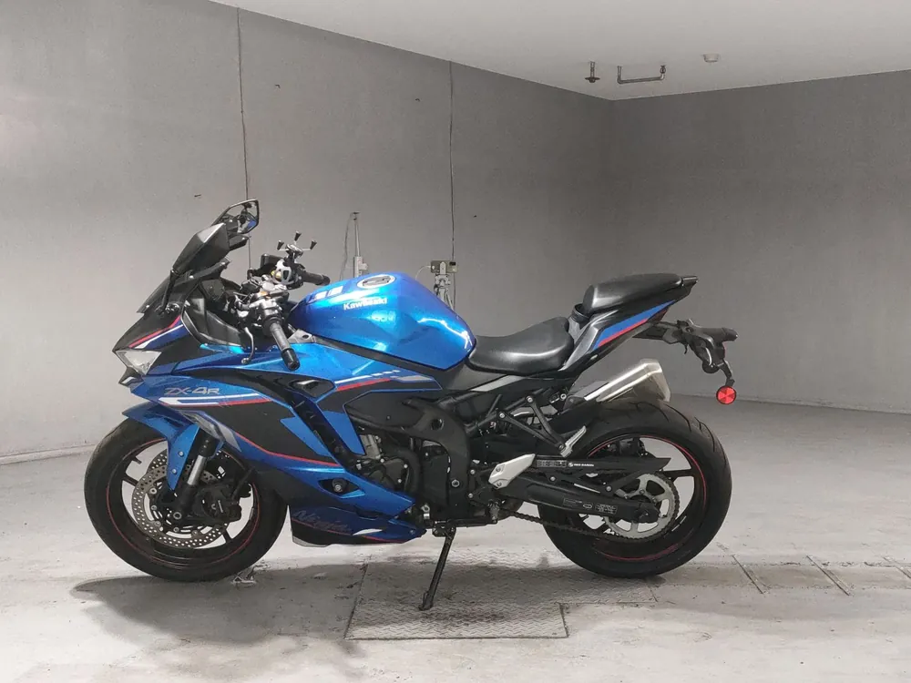 Kawasaki ZX-4R SE 2023, black / blue, фото 2