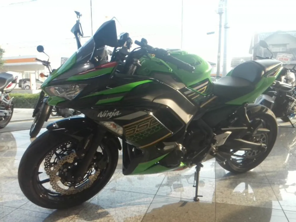 Kawasaki Ninja650A 2020, black / lime, фото 2