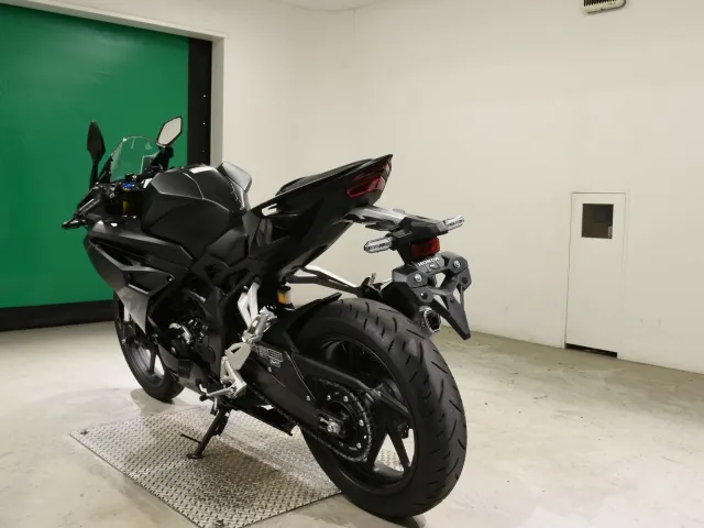 Honda CBR250RR, matt black, фото 6