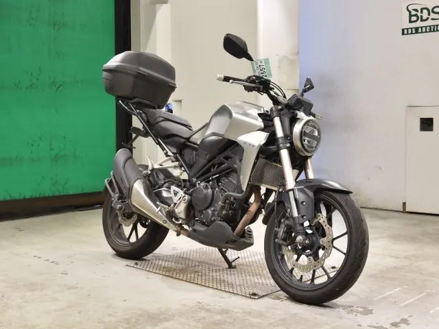Honda CB250R MC52, matt silver, фото 3