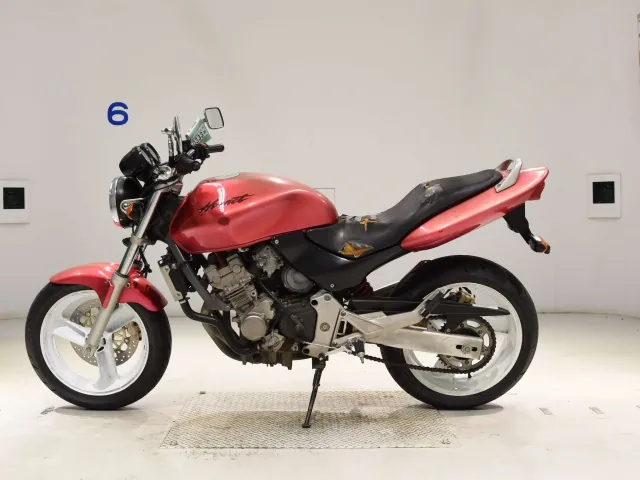 Honda Hornet 250, красный, фото 2
