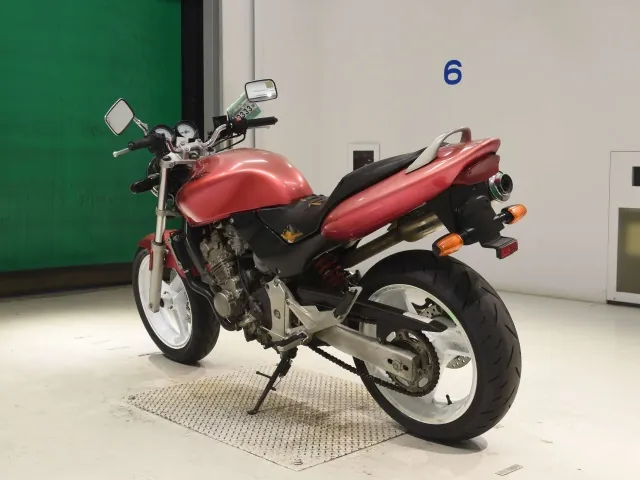 Honda Hornet 250, красный, фото 6