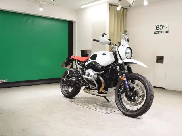 BMW R nineT urban G/S 2018, white | red, фото 3