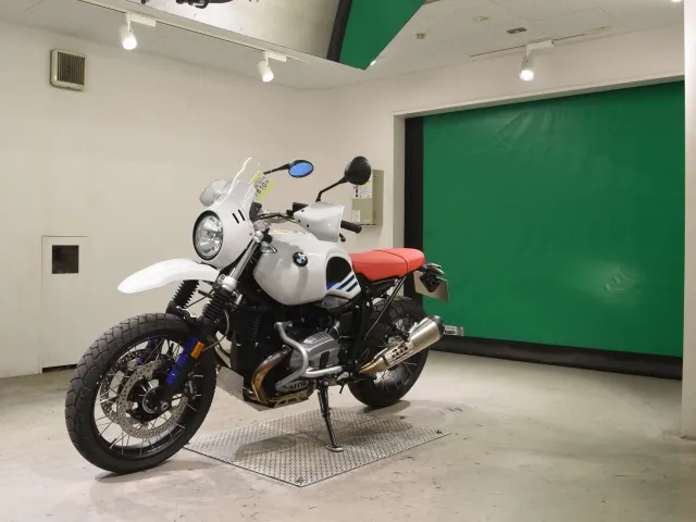 BMW R nineT urban G/S 2018, white | red, фото 4
