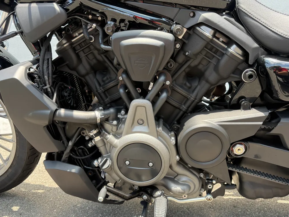 Harley-Davidson RH975S NIGHT STAR 2023, чёрный, фото 11