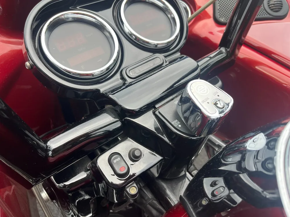 Harley-Davidson FLTR1450 2009, w red, фото 15