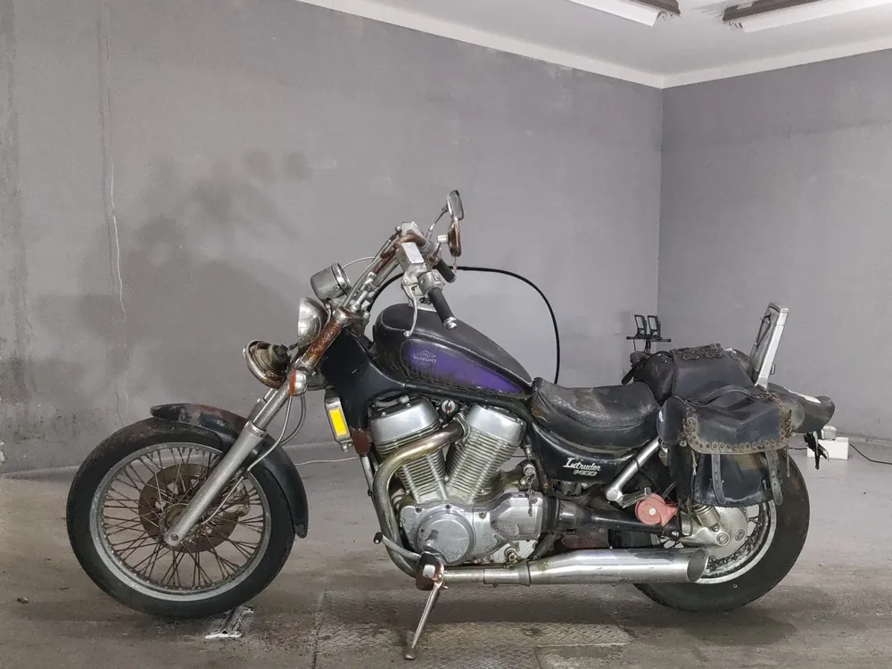 Suzuki Intruder 1400 1990, black / purple, фото 2