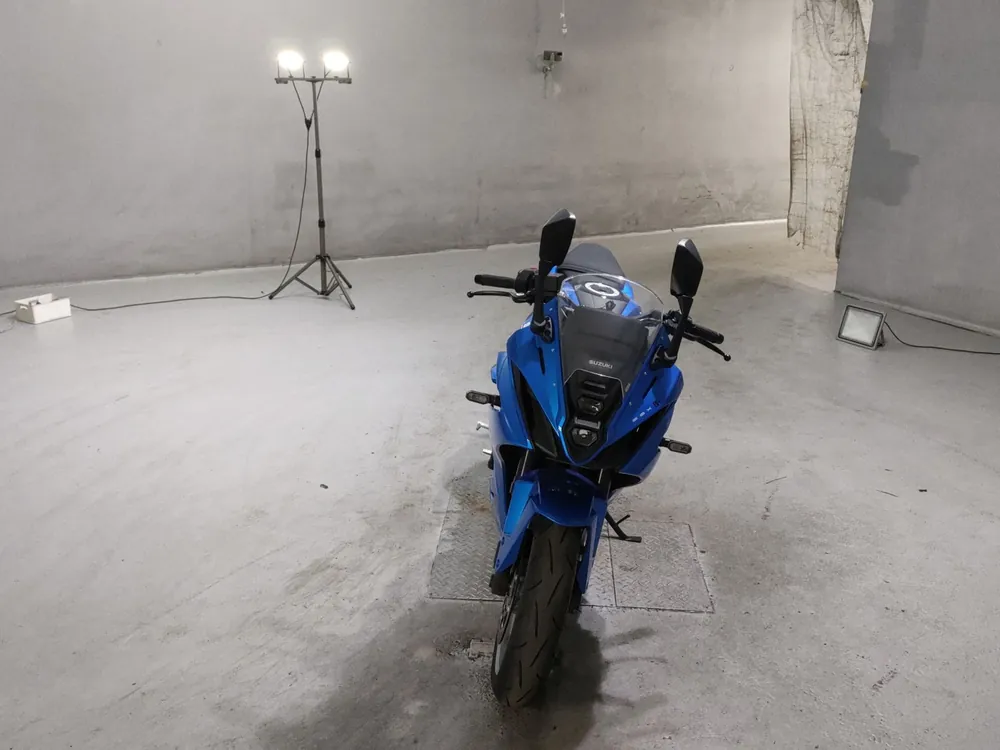 Suzuki Gsx-8T 2024, black / blue, фото 3