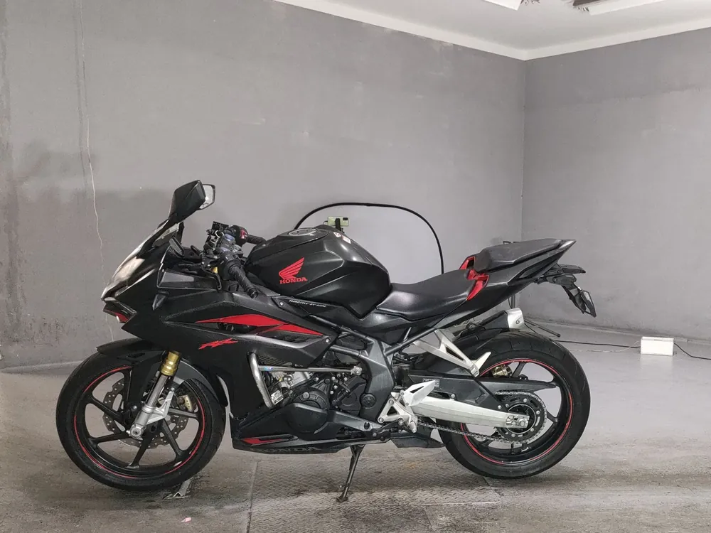 Honda CBR250RR, black/red, фото 2