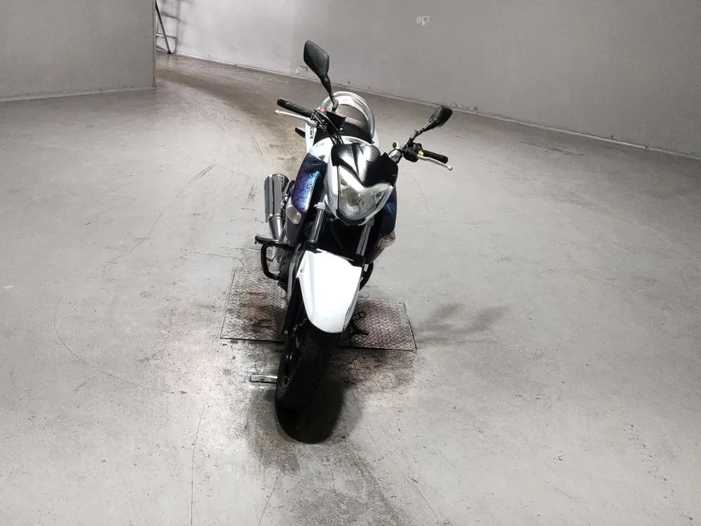 Suzuki GSR250S, белый, фото 3
