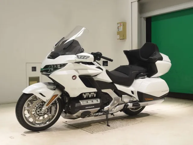 Honda GL1800 2026, белый, фото 4