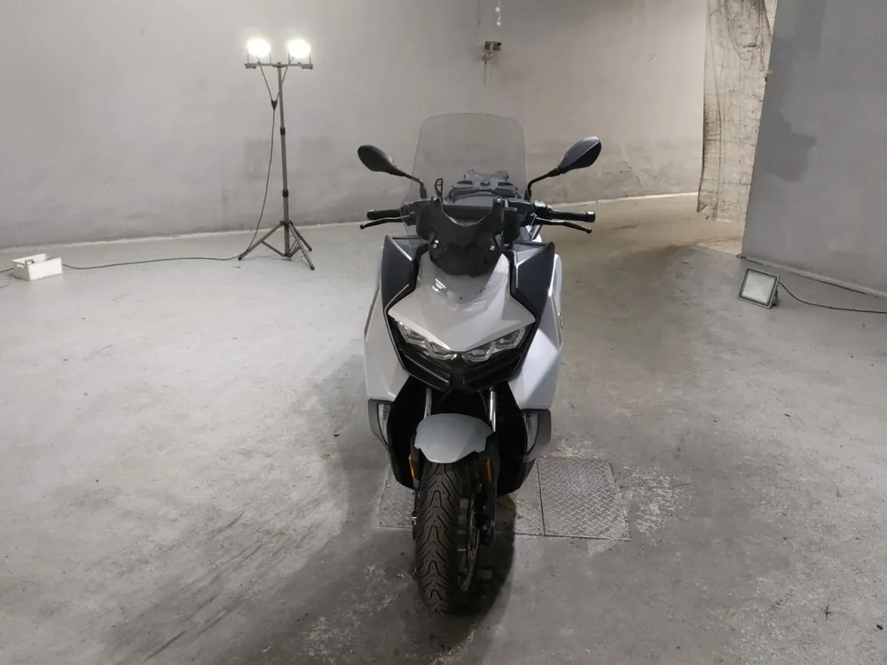 BMW C400Gt 2026, серый, фото 3