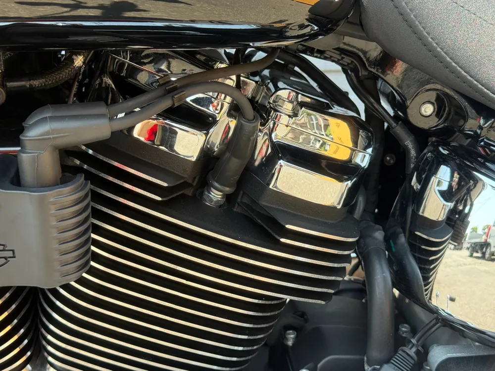 Harley-Davidson FXBR 2024, чёрный, фото 15