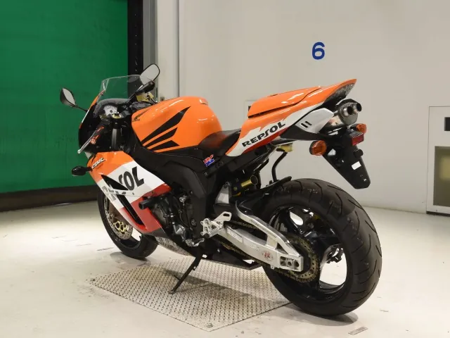 Honda CBR1000RR 2005, белый, оранжевый, фото 6