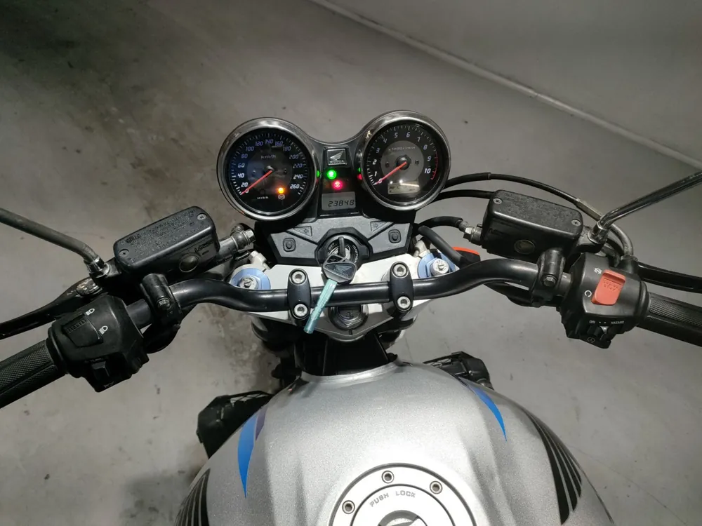 Honda CB1300 2004, серебристый, фото 5