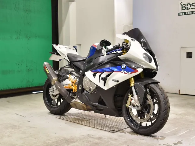 BMW S1000Rr 2018, white | red | blue, фото 3