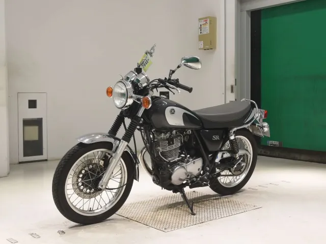 Yamaha SR400 Final Edition Limited 2021, серый, фото 4