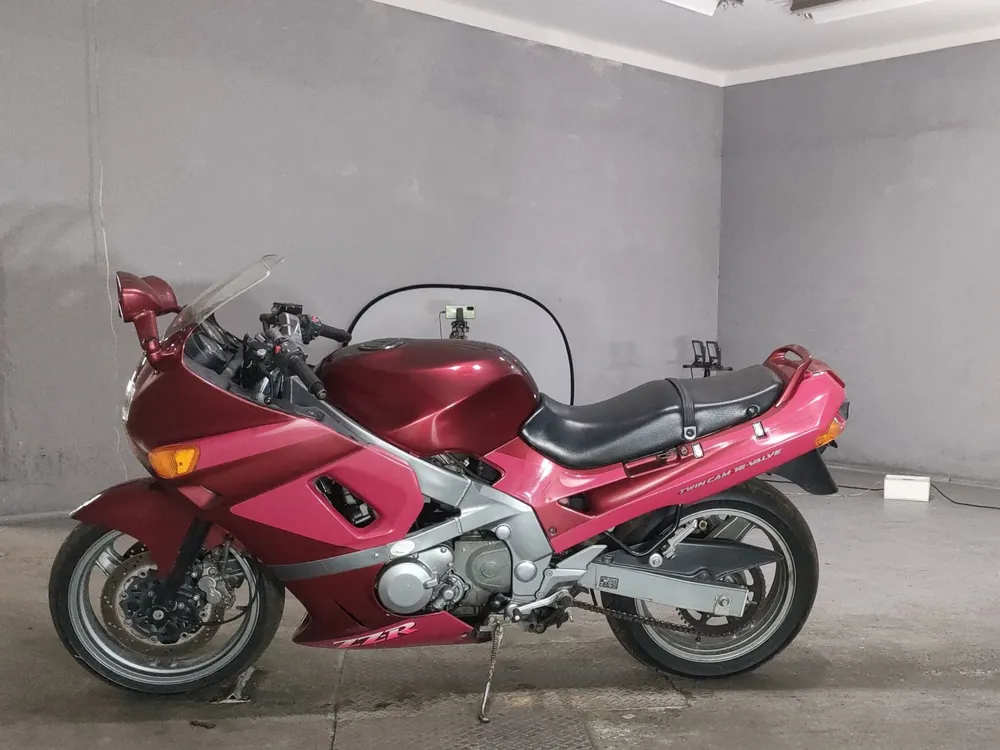 Kawasaki ZZR400 1991, белый, фото 2