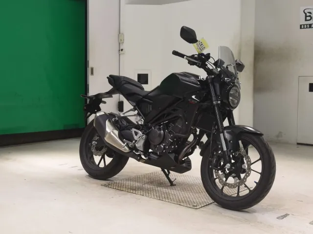 Honda CB250R MC52, matt black, фото 3
